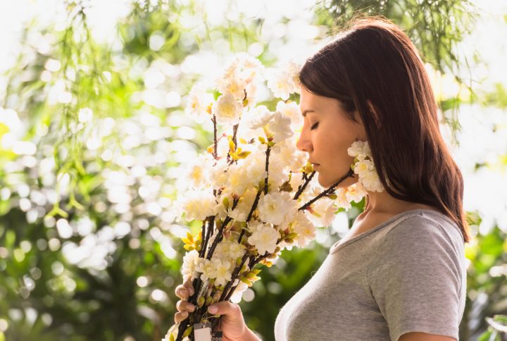 ¿Por qué huelen las flores? Estos son los motivos principales